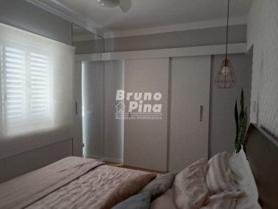 Casa a venda no Jardim América com Suíte, Closet e Edícula Completa