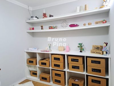 Casa a venda no Jardim América com Suíte, Closet e Edícula Completa