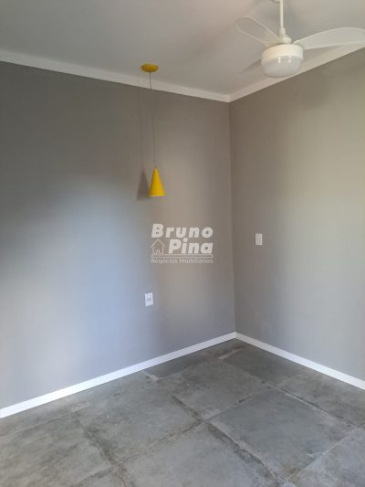 Casa a venda no Jardim América com Suíte, Closet e Edícula Completa