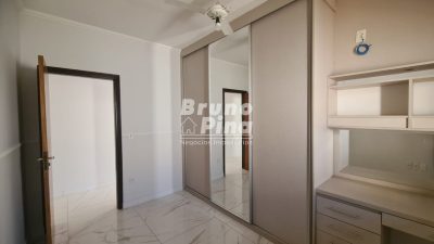 CASA A VENDA NO JARDIM OLÍMPICO COM PISCINA!