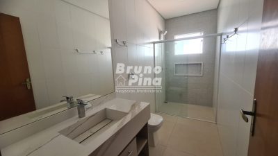 CASA A VENDA NO JARDIM OLÍMPICO COM PISCINA!