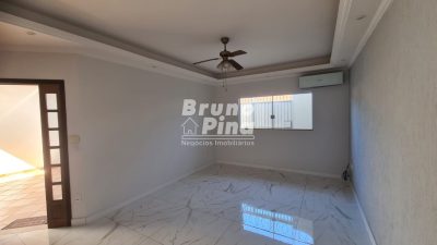 CASA A VENDA NO JARDIM OLÍMPICO COM PISCINA!